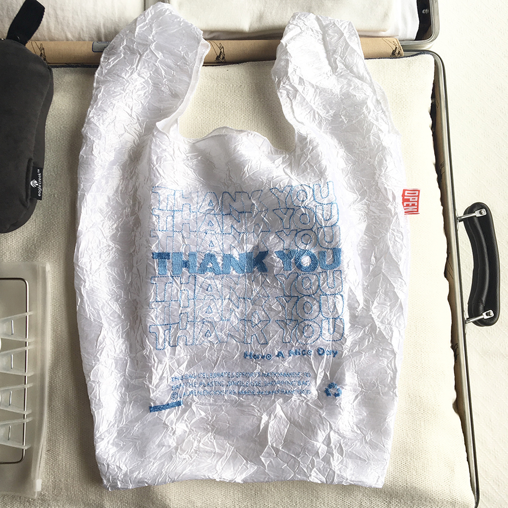 「THANK YOU TOTE」(W44×H55cm)(4,900円) d1a6415d647990fc6dce6a19a3f775d3
