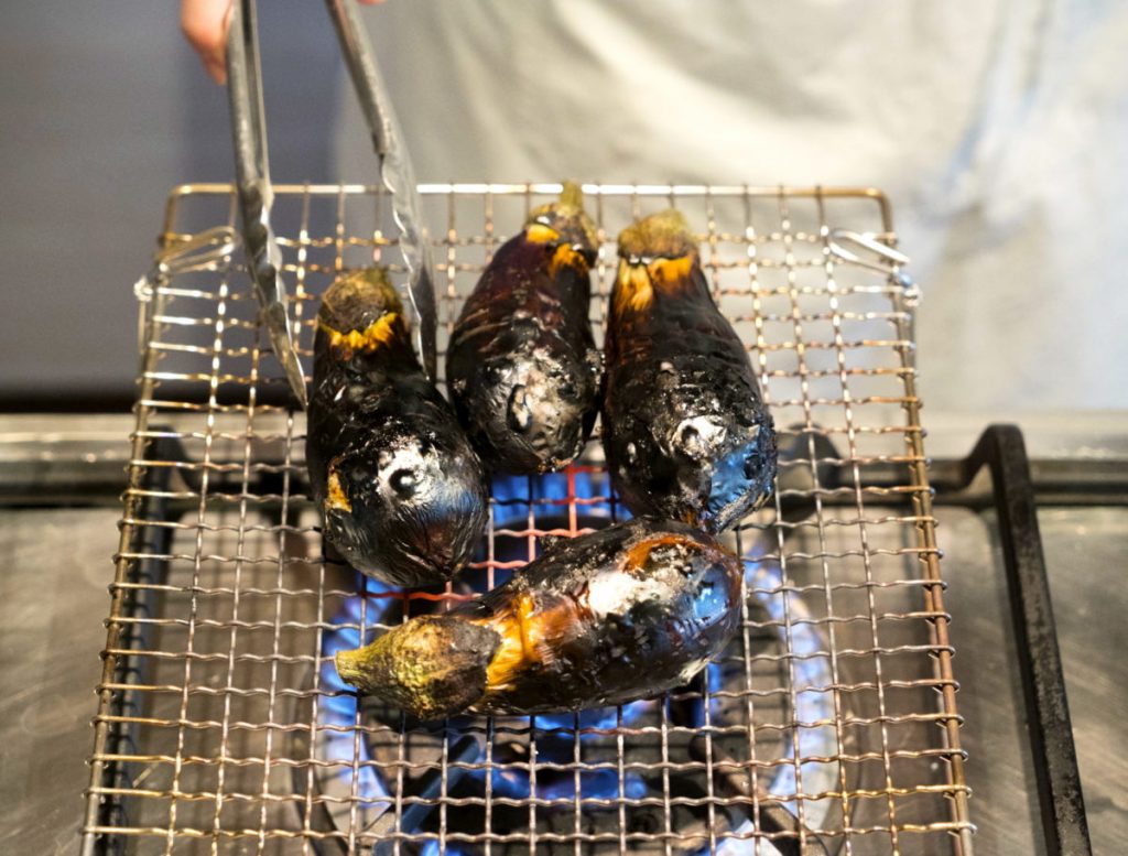 焼き茄子のパクチーレモンオイル和え 焼き茄子のパクチーレモンオイル和え
