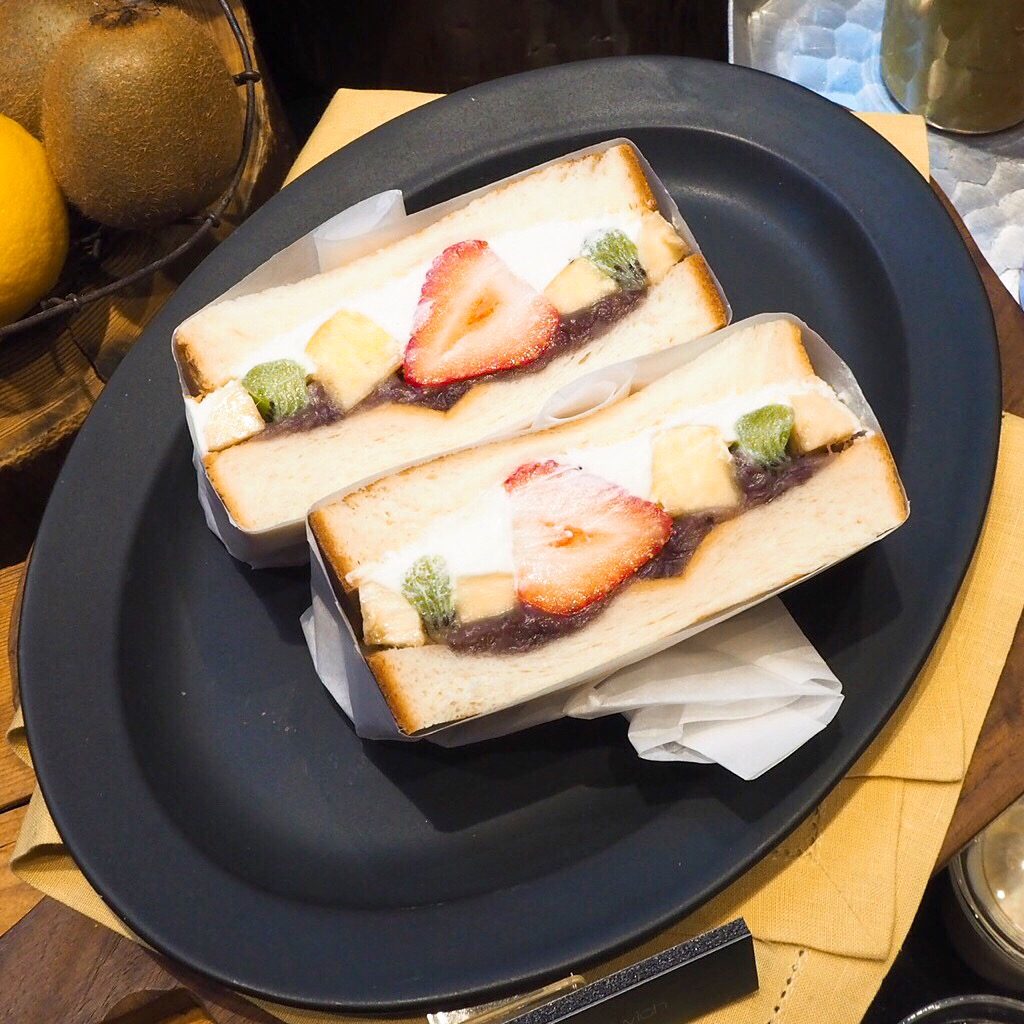 OLYMPUS DIGITAL CAMERA キハチ カフェ 日比谷シャンテ