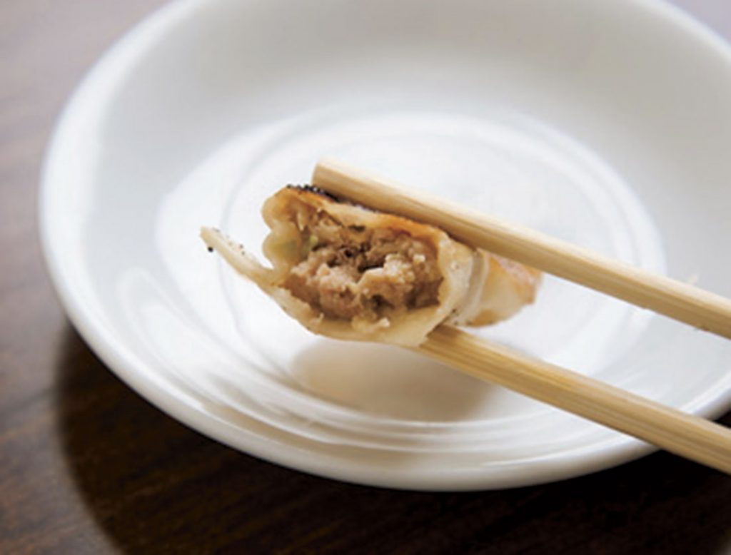 「焼餃子」 小皿8個500円(税込) 76dcac558c325e7c8912457e2cca24a3