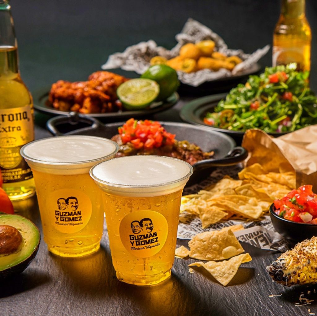 スパイシーなメキシカンフードには、ビールなどお酒がよく合います! Guzman y Gomez