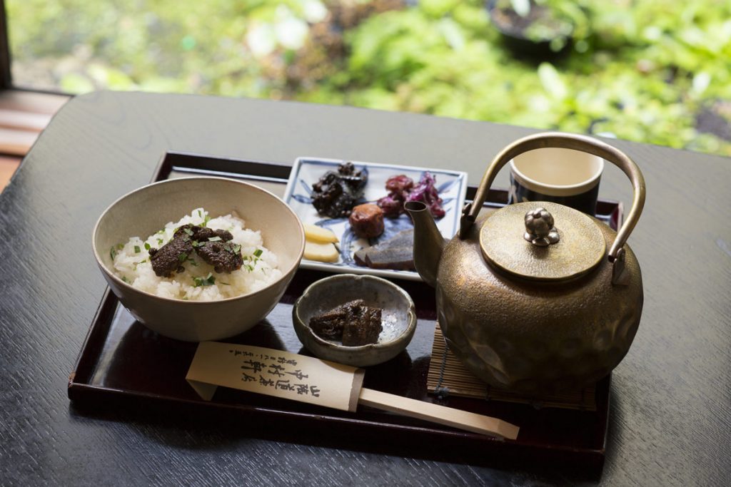 「うなぎ茶漬け」(1,400円) 93A3284