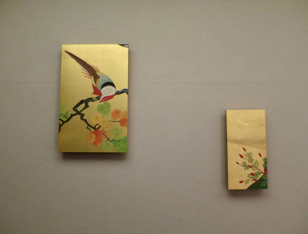 廊下には金屏風から切り出した絵も飾られ、隅々まで和の心が。