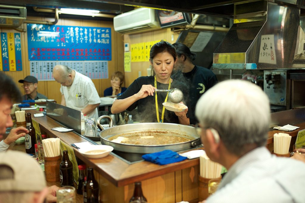 上野 御徒町 ではしご酒 下町情緒あふれるおすすめ居酒屋をチェック Food Hanako Tokyo