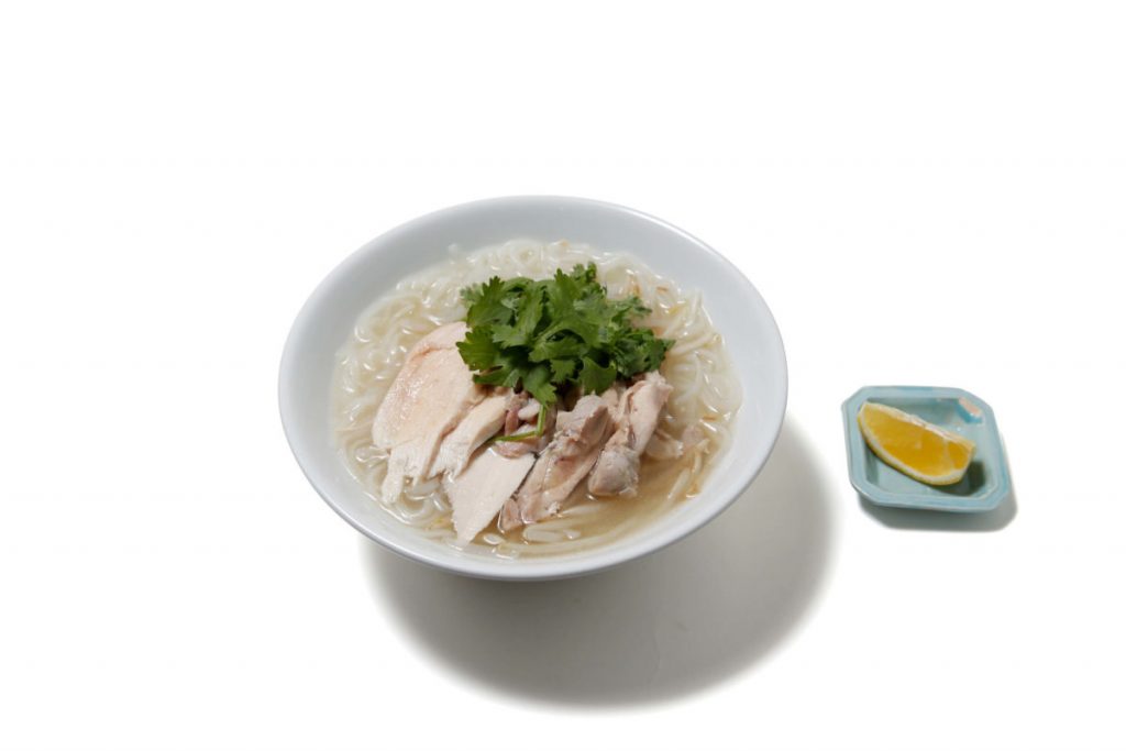 「鶏肉のフォー」800円 MG_0311
