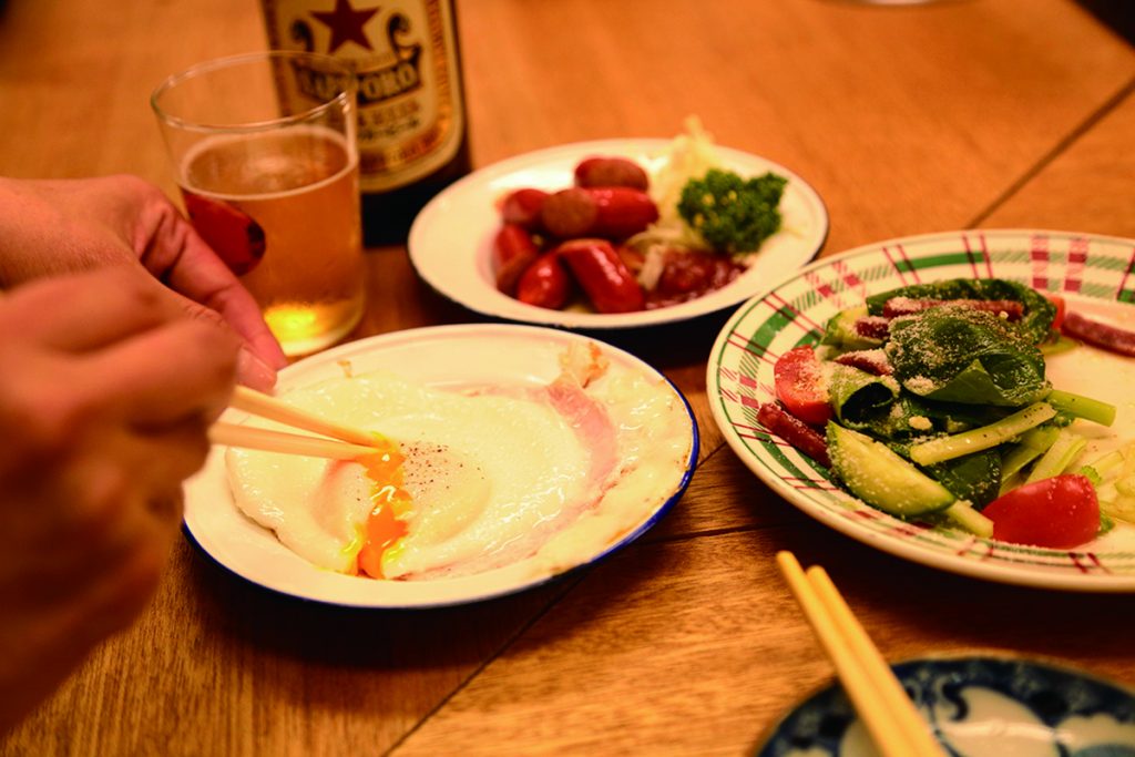 スタイリッシュで気軽に楽しめる 女子にもおすすめ都内の立ち飲み居酒屋3選 Food Hanako Tokyo