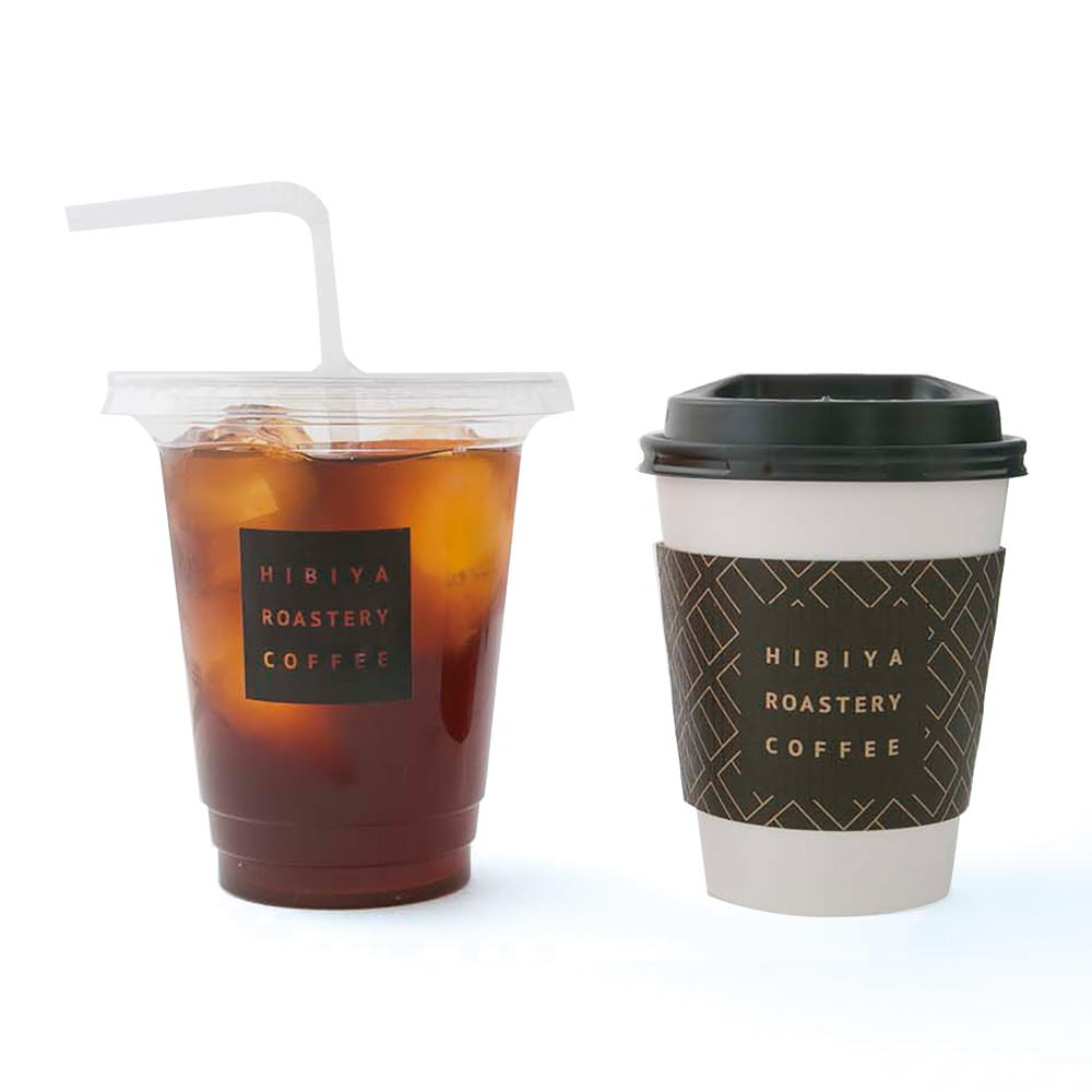 左・アイスコーヒー（R）310円、右・ホットコーヒー（S） 270円