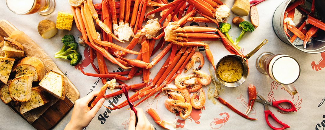 体験型ケイジャンシーフードダイニング〈Catch the Cajun Seafood〉がカニ尽くしフェア開催&江ノ島に2号店オープン!