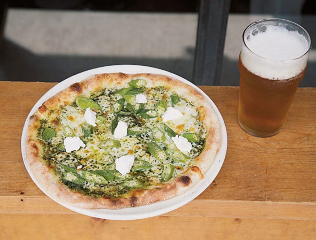 ランチより「オクラと大葉のジェノベーゼ」1,250円、「NIHONBASHI IPA」(M)380円~ DMA-_MG_0775