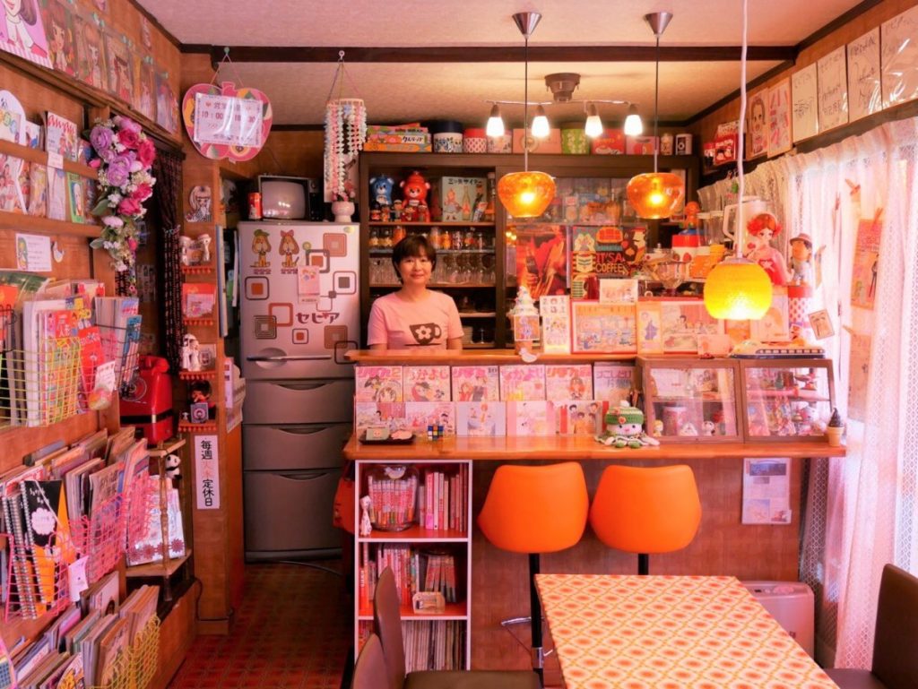 1960 70年代の懐かしい昭和をぎゅっと集めた柴又 セピア 心やすまるカフェ 喫茶店 渋カフェ Hanako Tokyo