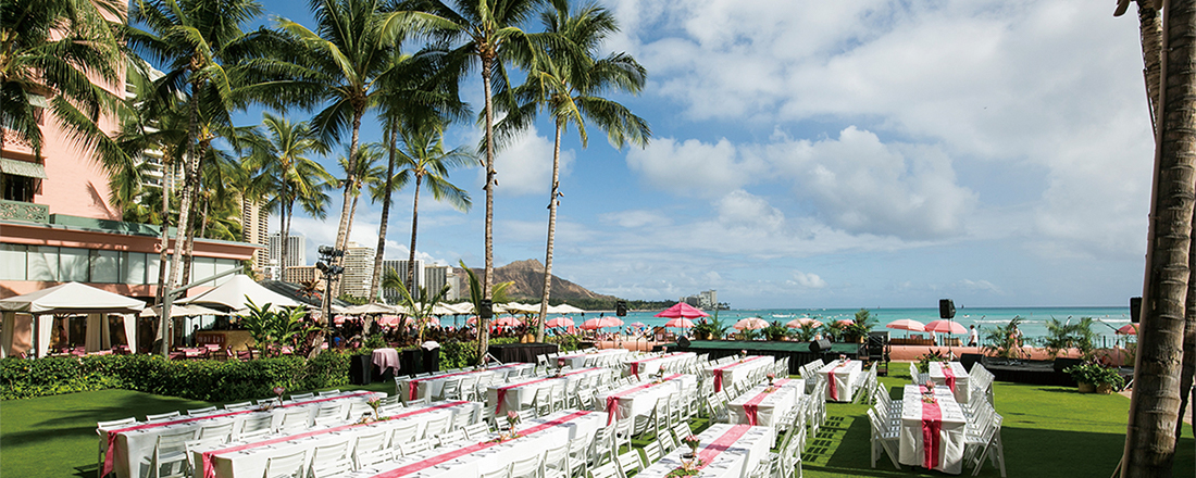 ハワイの憧れホテル〈ROYAL HAWAIIAN〉の魅惑のリゾートステイとは?