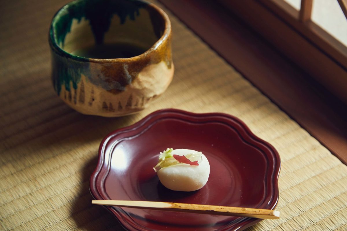 「抹茶と季節の主菓子」1000円