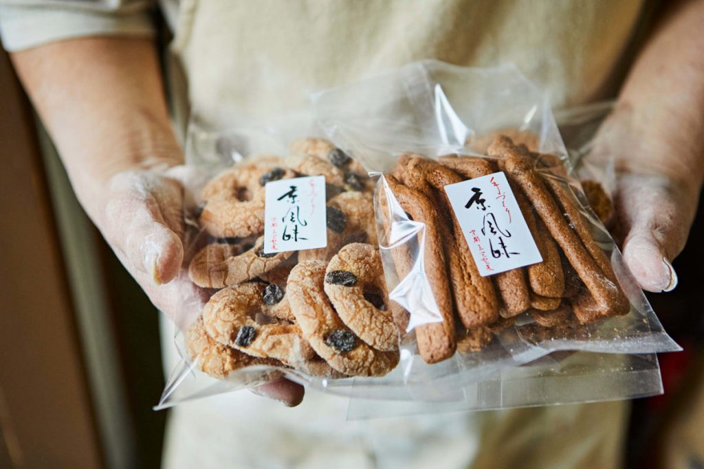 本 植物 焼き菓子 京都で見つけた 暮らしを彩るアイテムショップ5軒 Food Hanako Tokyo