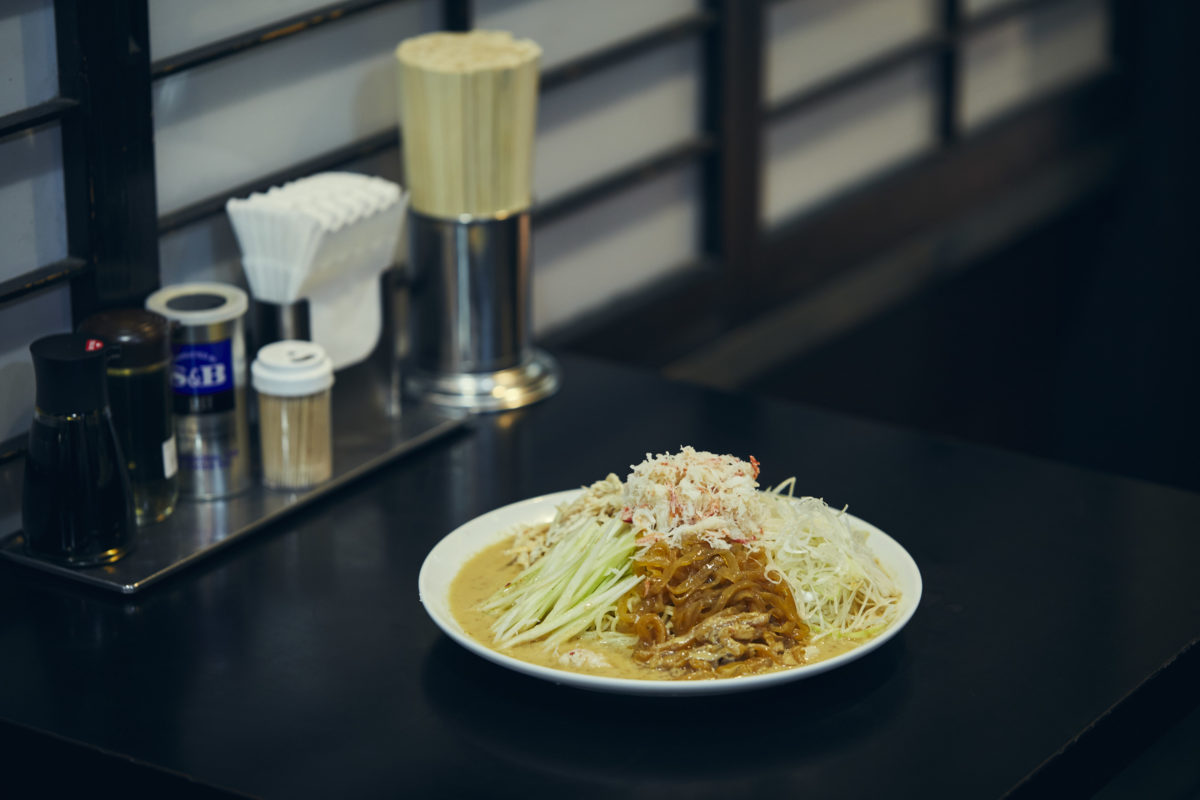 胡麻ダレ好きにはたまらない一皿「上海涼麺」は1,100円（税込）