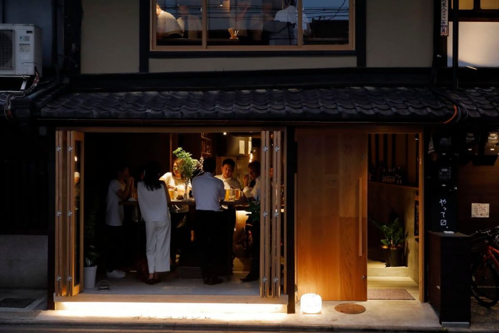 京都グルメを気軽に楽しめる 京都 リーズナブルで美味しいおしゃれ居酒屋 Food Hanako Tokyo