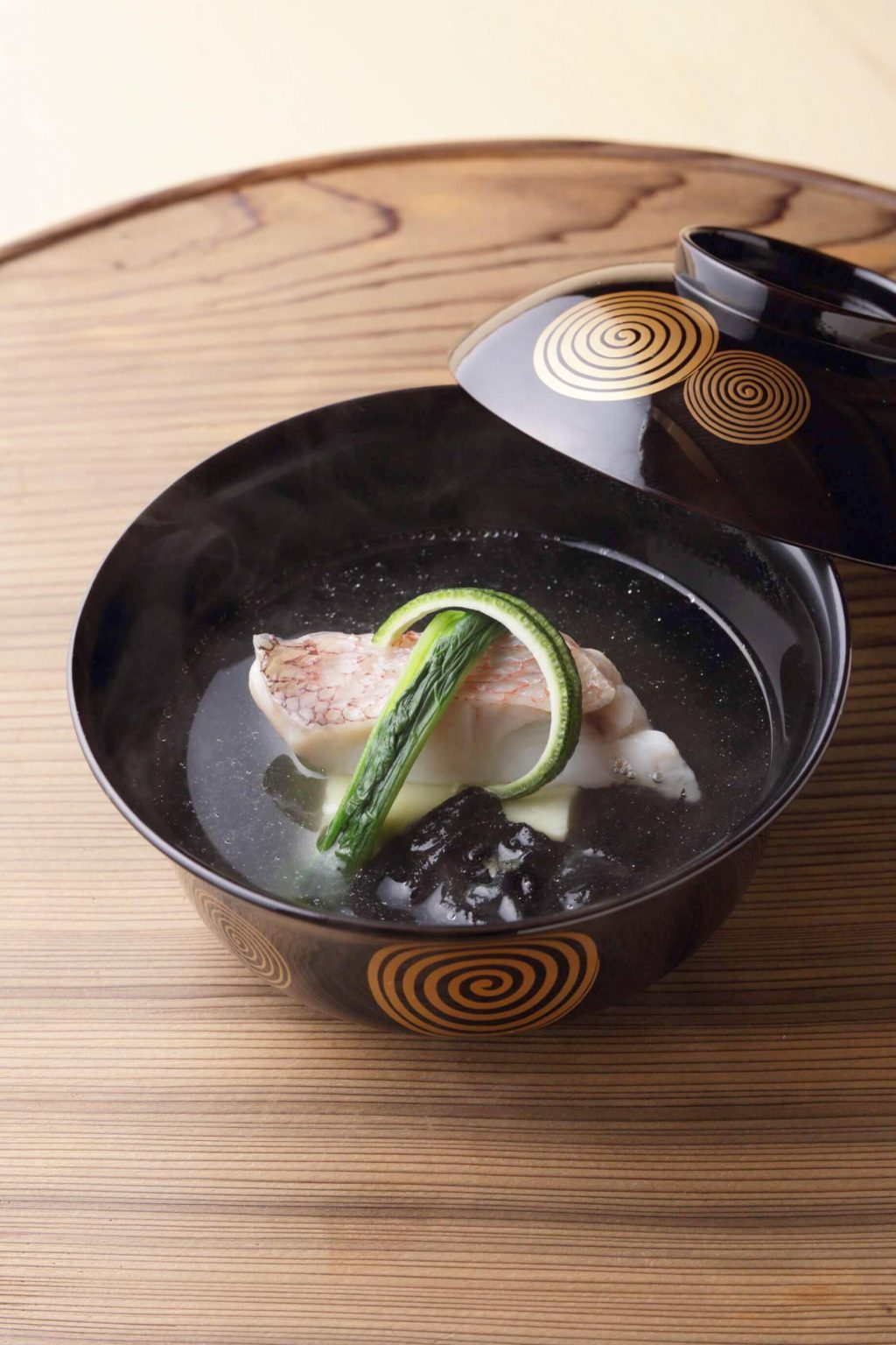 甘鯛と枝豆豆腐、イワタケの椀物 atari_IMG_8972