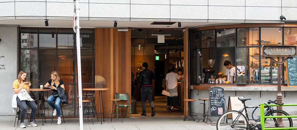 外国人にも人気 日本橋のホステルのカフェ バーが 使い勝手抜群でおすすめ Food Hanako Tokyo