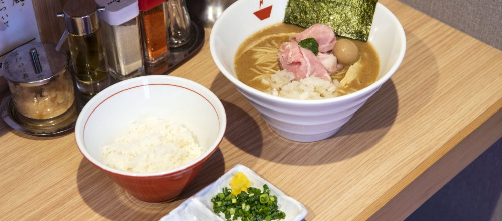 人気沸騰中 煮干しパスタ に 蟹ラーメン 日本橋エリアの進化系麺グルメが気になる Food Hanako Tokyo