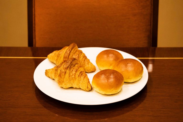 イートインやテイクアウトもできる！東京・日比谷で立ち寄りたい、老舗からニューオープンのパン屋3選  Food  Hanako.tokyo