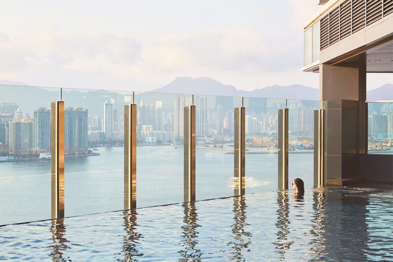 バカンスに欠かせない 香港 プールが楽しめて高コスパなおすすめホテル3選 Lifestyle Hanako Tokyo
