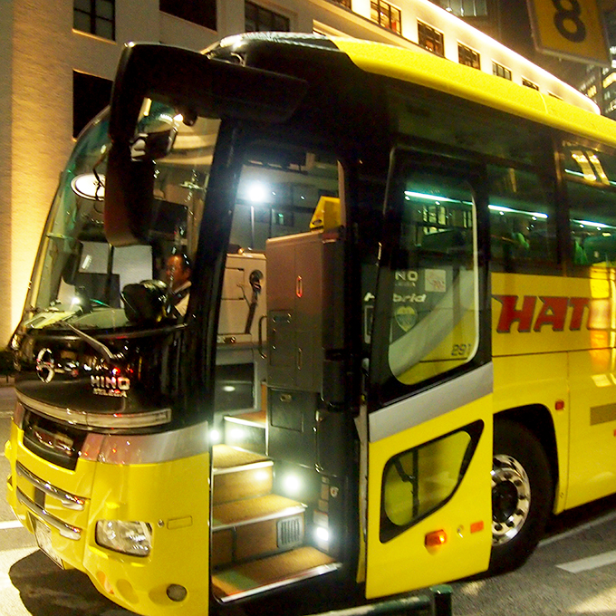 注目の はとバス 限定ツアー登場 大人気スイーツ Max Brenner と 東京スカイツリー 夜景でアフター5を楽しむ Report Hanako Tokyo