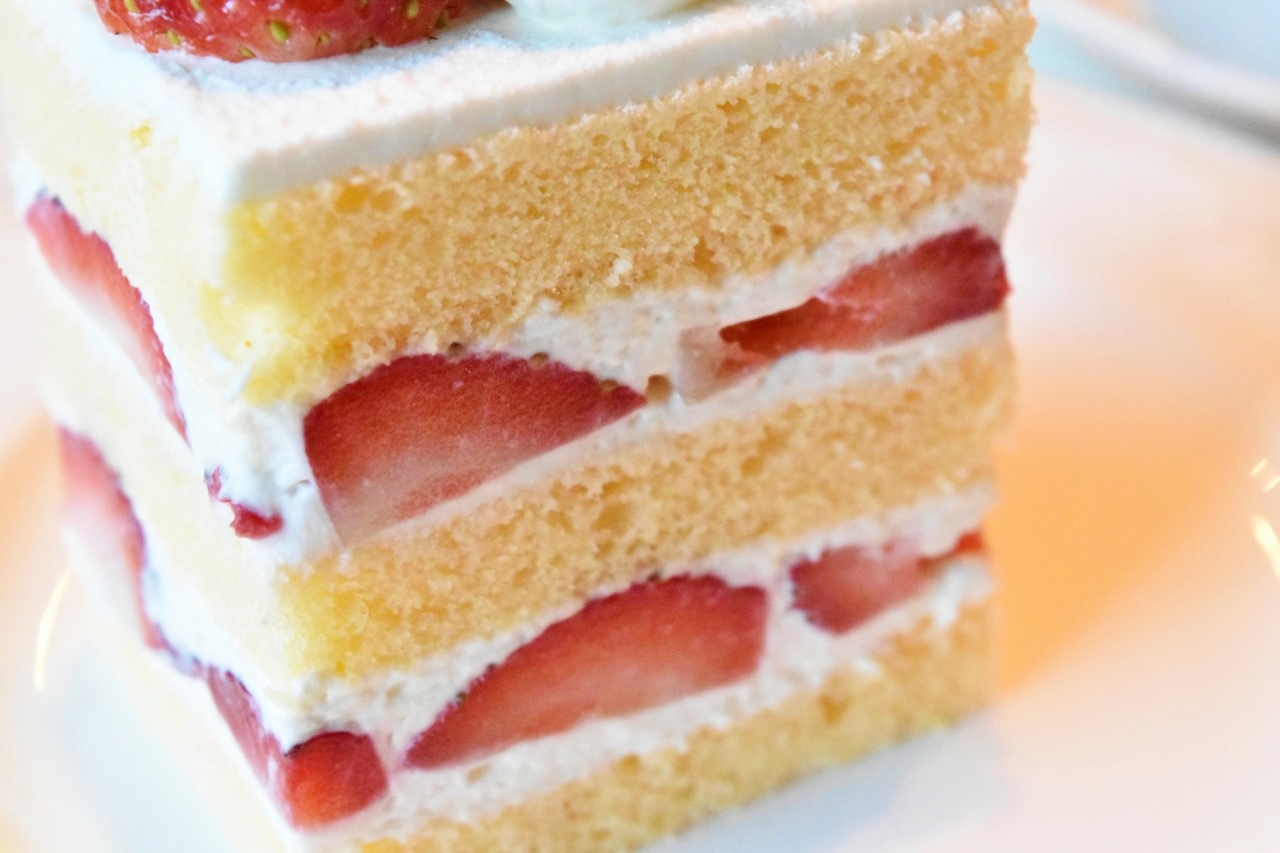 パティシエの熟練した技術で誕生した究極のショートケーキ。