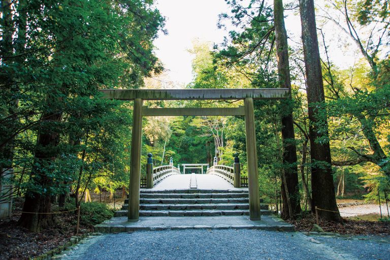 風の神を祀る別宮・風日祈宮(かざひのみのみや)も境内に。 DSC_2191