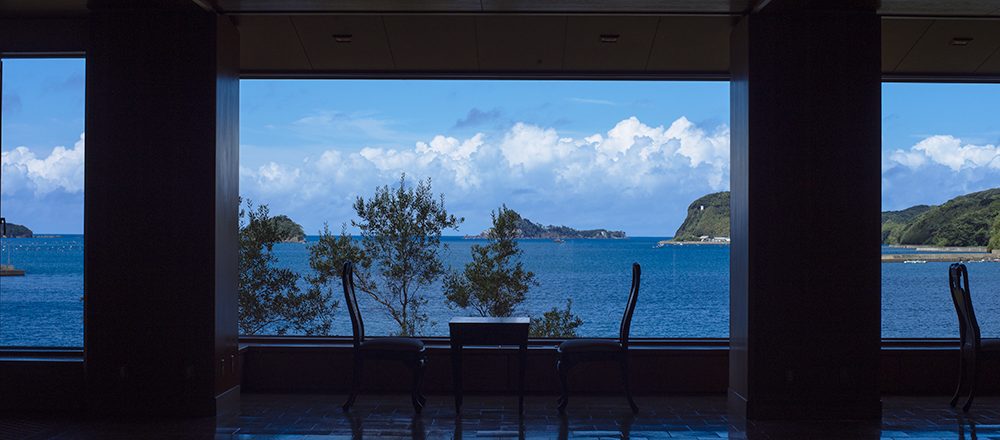 長崎北部の島・壱岐でリフレッシュ休暇。自然とグルメを堪能できる宿〈海里村上〉へ。