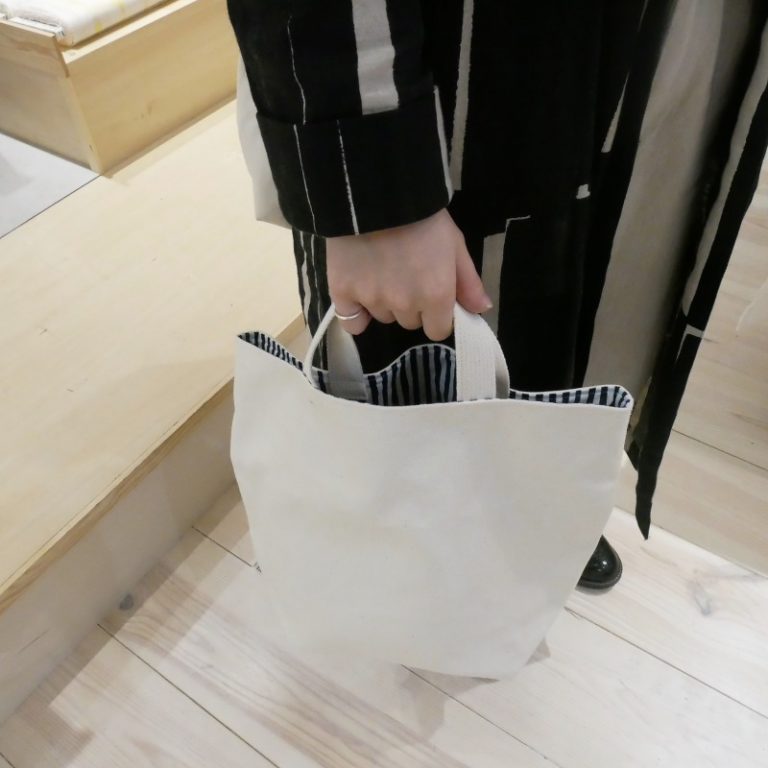 代官山 〈しロといロイロ〉 代官山 〈しロといロイロ〉