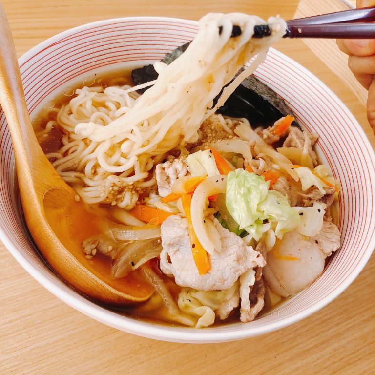 〈創健社〉 「有機ノンフライ醤油ラーメン」 〈創健社〉 「有機ノンフライ醤油ラーメン」