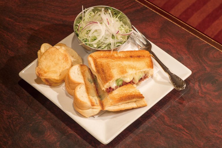 「コンビーフチーズ」530円 「コンビーフチーズ」530円