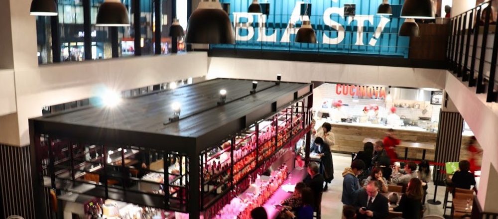 アメリカで話題の大型フードホール〈FOOD HALL BLAST! TOKYO〉が新宿にオープン!