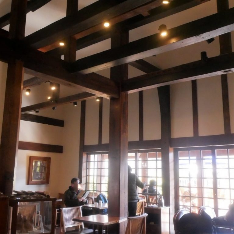 カフェの店内。 sweet-yufuin24