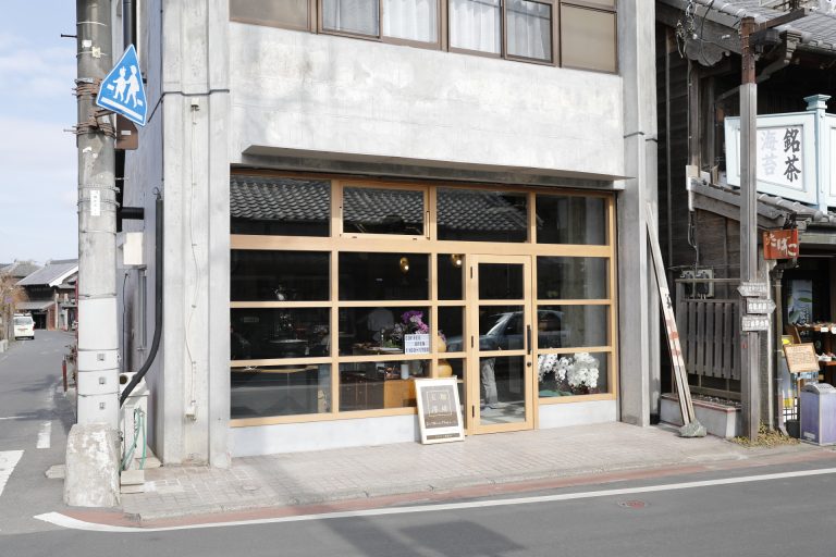 2019年2月にオープン。高い天井で気持ちいい。 千葉 珈琲玉澤