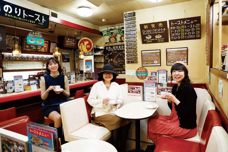 良い喫茶店 の条件とは 喫茶ラヴァーが名物 のりトースト で知られる神田 珈琲専門店 エース で対談 Food Hanako Tokyo