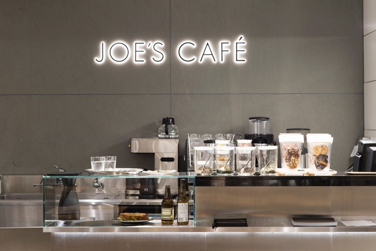 銀座　JOE’S CAFE
