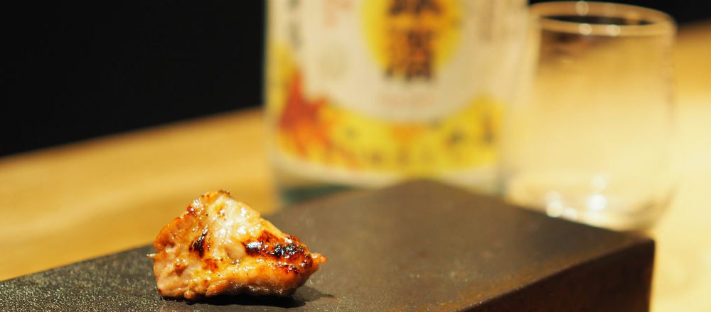 「鶏のシャトーブリアン」を堪能!究極の地鶏専門焼き鳥〈ひらこ〉が西麻布にオープン。