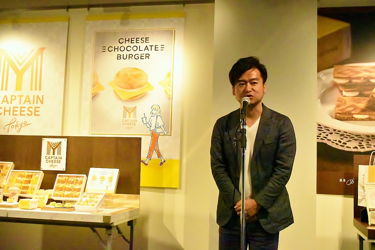 Hanakoの田島編集長が登壇し〈喫茶店に恋して。〉誕生秘話を紹介。