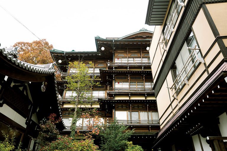 昭和11年に完成した「斉月楼」。国の登録有形文化財だ。