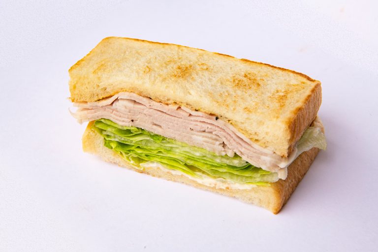 「ハム」(380円) 〈こまつやサンドイッチ〉のサンドイッチ各種
