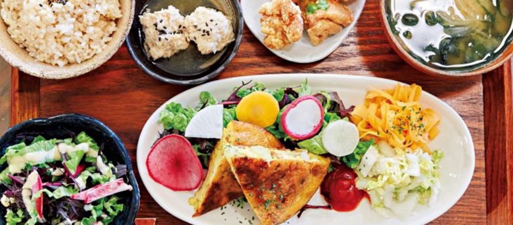 忙しいOLの週末体調管理はヘルシー定食で。食材にこだわった定食が人気の都内カフェ3軒