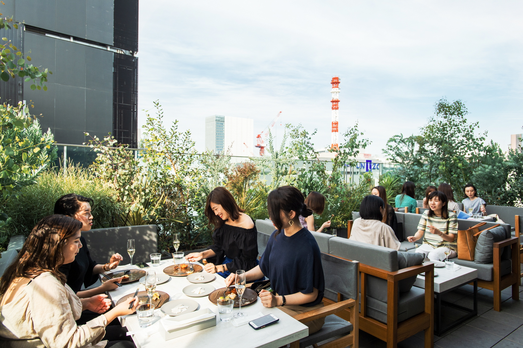 今春オープンしたばかりの注目スポット 14階テラスから銀座の眺望を楽しめるレストラン Opus が気になる Report Hanako Tokyo