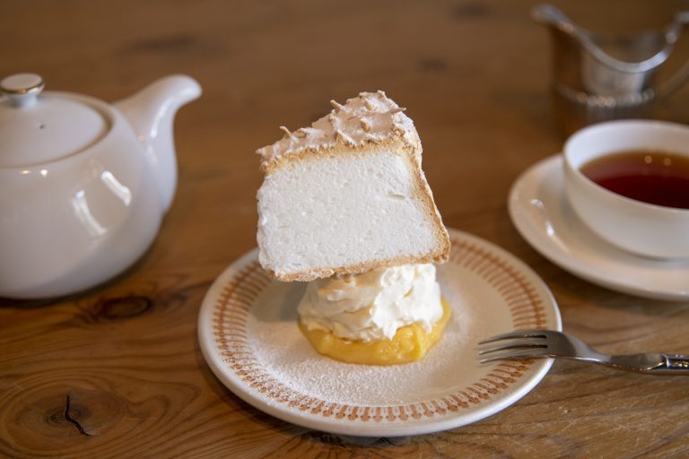 「ケーキセット」(1,000円)(税込) DSC8673.jpg-768x512