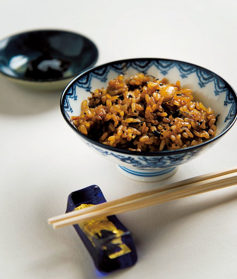 9品目：漢方トシシ入り炊き込みごはん。トシシは漢方食材の種子。