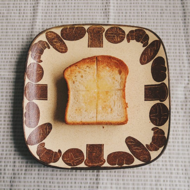 「リッチ食パン」
