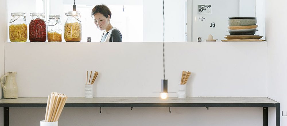 グルメな福岡女子を唸らせている、おしゃれな「ネオ食堂」リスト。健康的な定食が人気!