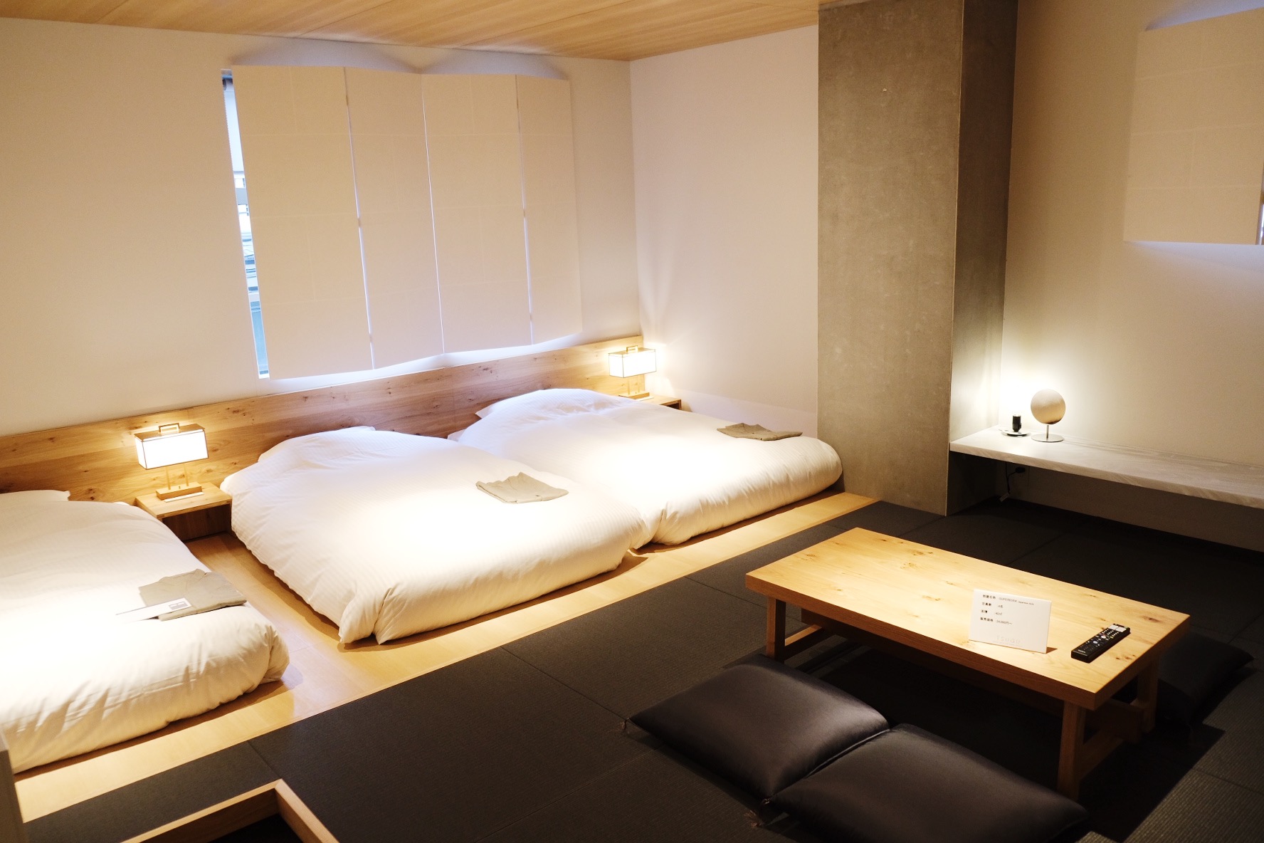 座敷部分にさらに布団も敷けるSUPERIOR 4 :Japanese-style Room。