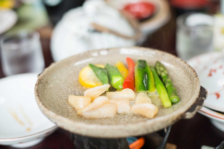 撮影用として、特別に用意された貝柱のバター焼き。一般的な貝柱と違い、コリコリとした歯ざわり。 DSC_2531