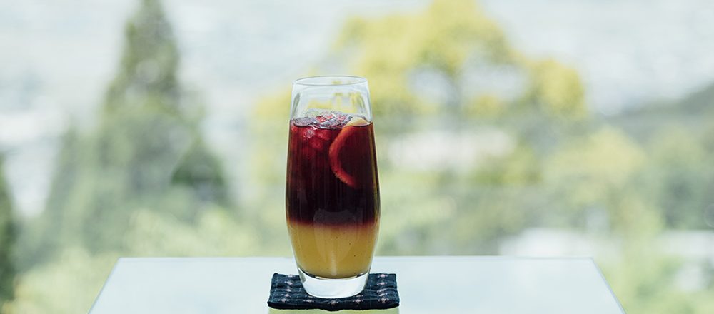 まるで美術館!?福岡・糟屋エリアの絶景カフェ〈茶房 わらび野〉で癒しの時間を。