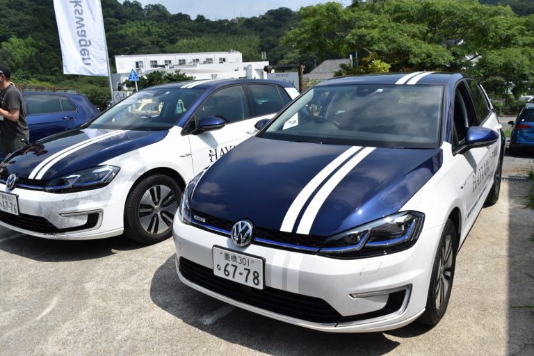 電気自動車「e-Golf」をレンタルする場合は予約が必要ですが、場合によっては当日相談できるそう。 DSC_0344